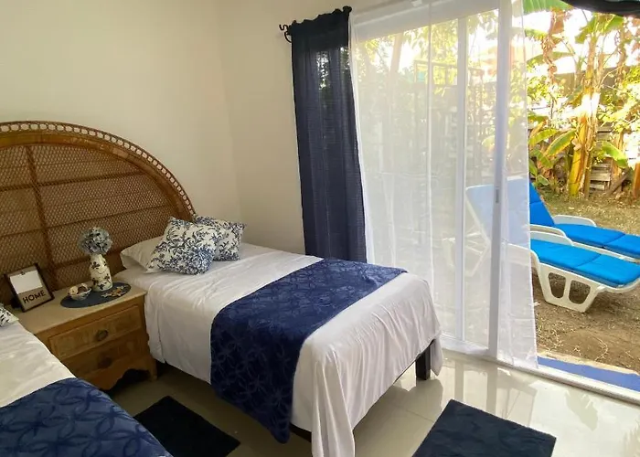 Homestay The Blue Flowers At Dici Coliving Housing