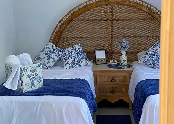 The Blue Flowers At Dici Coliving Housing *
